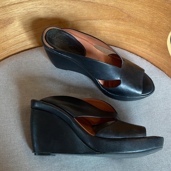 L’amour Des Pieds Ivybelle Wedges - Picture 6 of 11